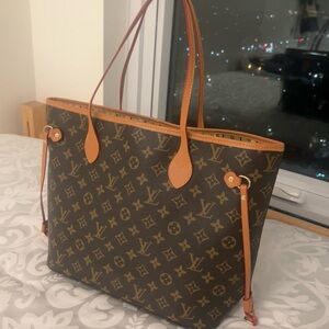 LV Neverfull MM Monogram Tote